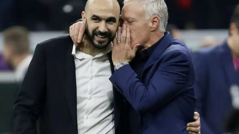 المغرب: وليد الركراكي يوجه كلمات قوية إلى ديدييه ديشامب
