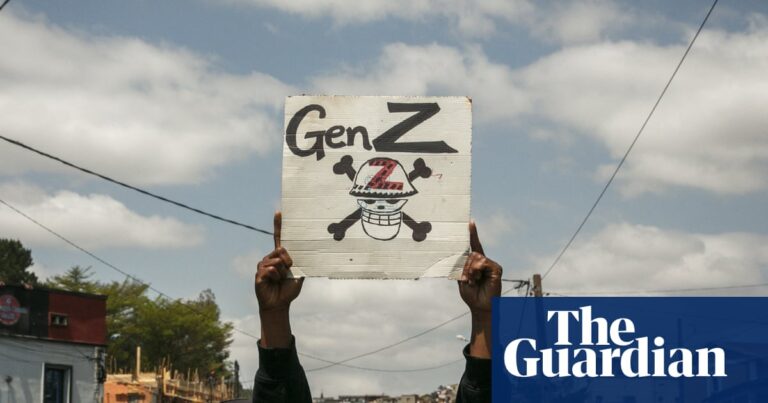 ما الذي دفع احتجاجات الجيل Z التي أسقطت الحكومات ودعت الفساد؟ خمسة ناشطين يشرحون | التنمية العالمية