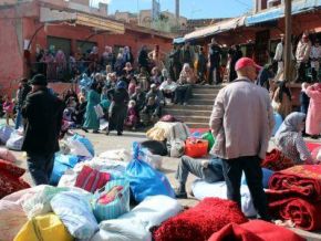 يوظف القطاع غير الرسمي في المغرب ما يصل إلى 80% من القوى العاملة يوظف القطاع غير الرسمي في المغرب ما يصل إلى 80% من القوى العاملة