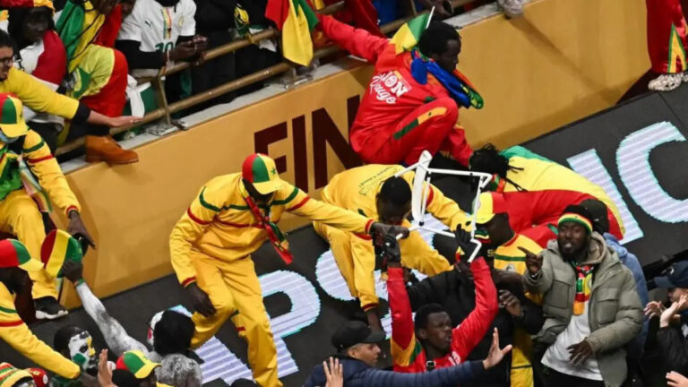 رئيس الوزراء السنغالي “يأسف” لوضعية 18 مشجعا في المغرب رئيس الوزراء السنغالي “يأسف” لوضعية 18 مشجعا في المغرب