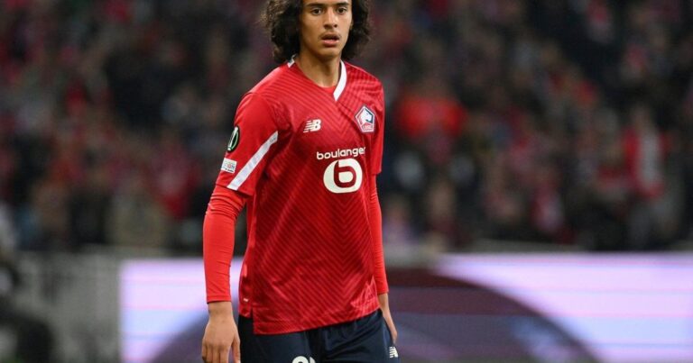 المغرب أم فرنسا؟ يبقي أيوب بوادي، البالغ من العمر 18 عامًا، لاعب ليل، خياره في كأس العالم مفتوحًا