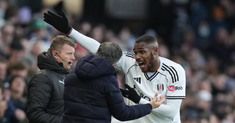 المغرب يختار ديوب لاعب فولهام وبونيدة لاعب أياكس ضمن 7 لاعبين سمح لهم الفيفا بتغيير جنسيتهم المغرب يختار ديوب لاعب فولهام وبونيدة لاعب أياكس ضمن 7 لاعبين سمح لهم الفيفا بتغيير جنسيتهم