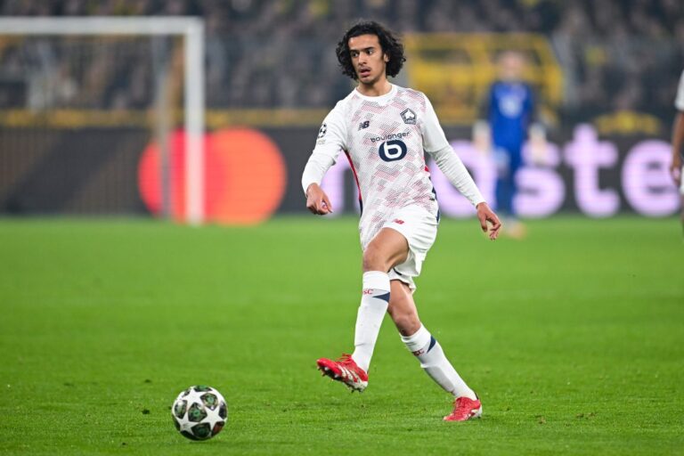 ومن المقرر أن يستدعي المغرب كلا من أيوب بوادي لاعب ليل وعيسى ديوب لاعب فولهام